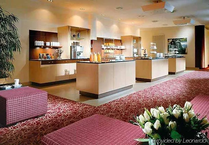 Munich Airport Marriott Hotel Freising 4*,